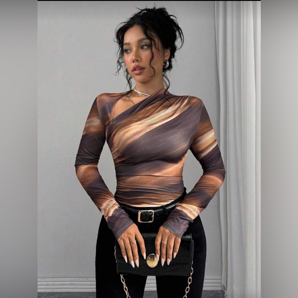 Elegant Swirl Long Sleeve Top